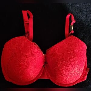 NWT VS Red Lace Bra